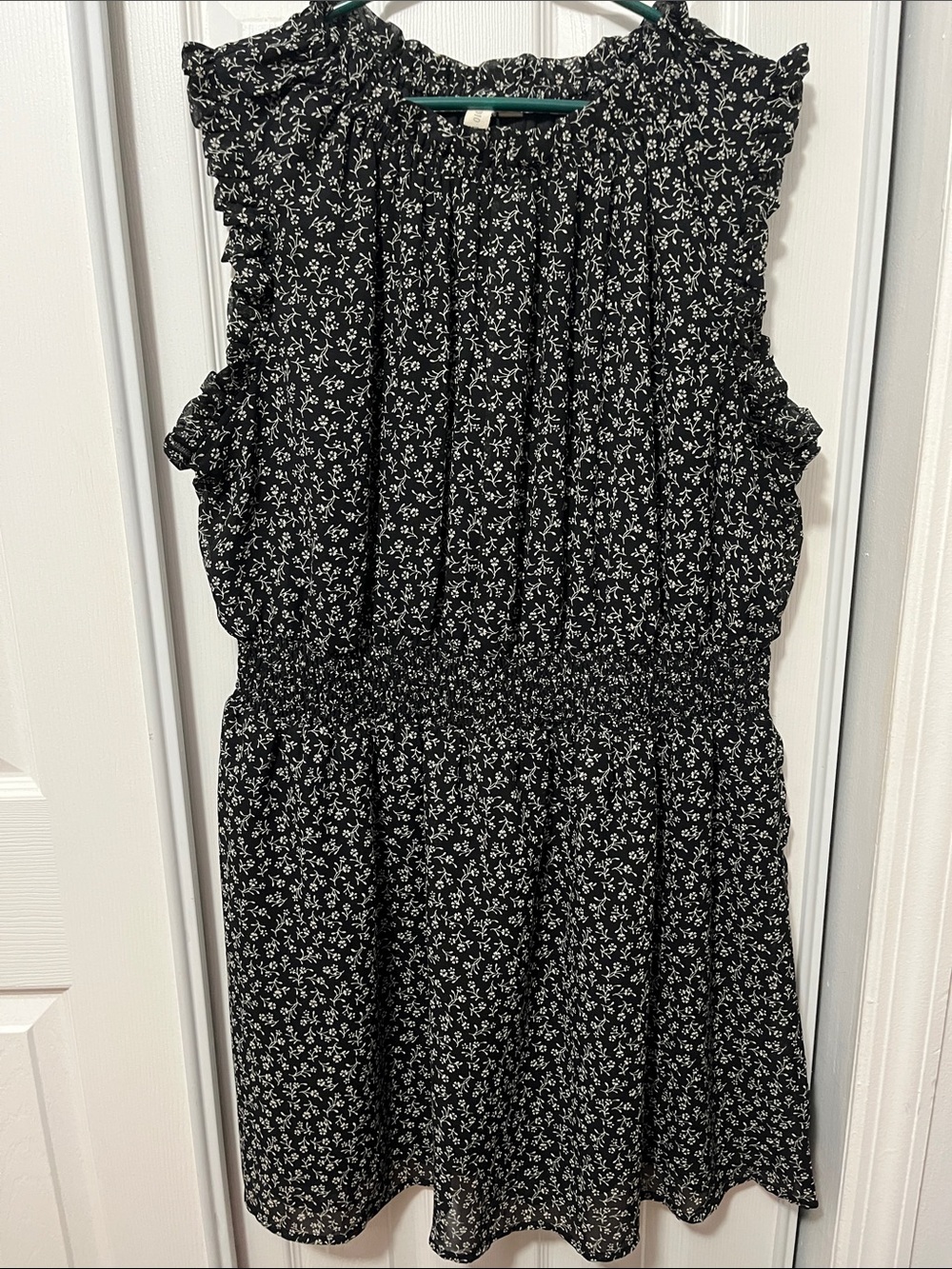 Studio West Black Floral Smocked Waist Dress